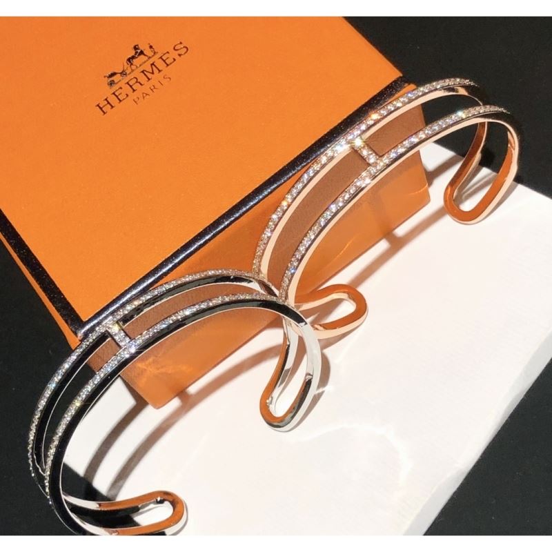 H**mes bracelets